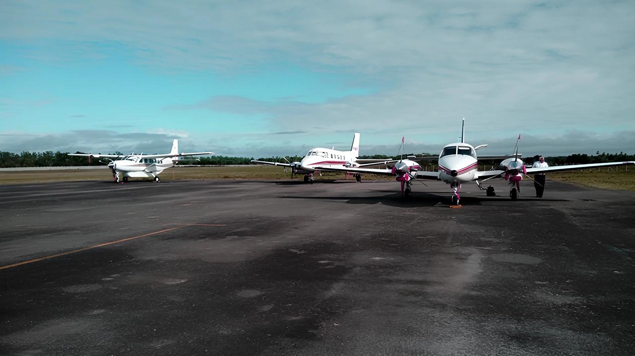 flapper team at toluca airport