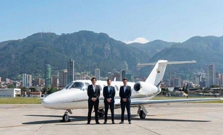 flapper team at toluca airport
